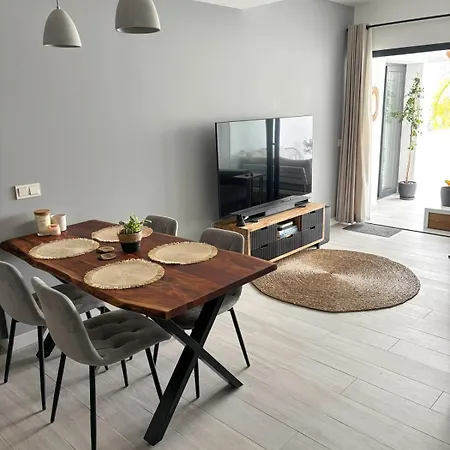 Apartmán Oasis In Paradise With Pool *